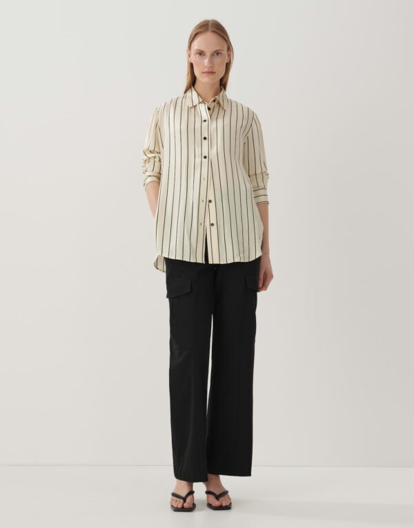beige_stripe-blouse_ladies_zisabel-bold_someday_look