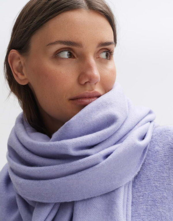 paars_oversized-sjaal_dames_anell-scarf_opus_detail-1