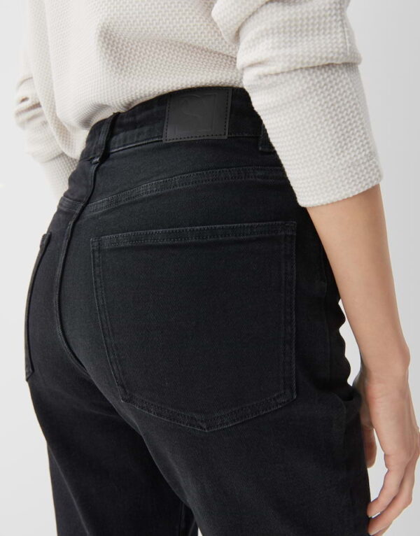 zwart_uitlopende-jeans_dames_ciflare-charcoal_someday_detail-1
