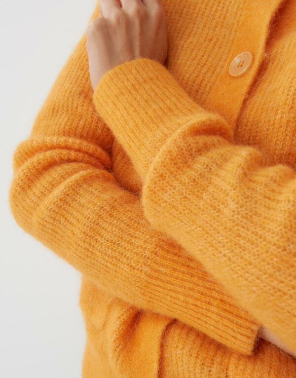 orange_knitted-cardigan_ladies_tesha_someday_detail-1