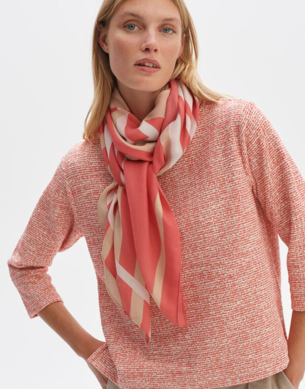 red_lightweight-scarf_ladies_aflowi-scarf_opus_front