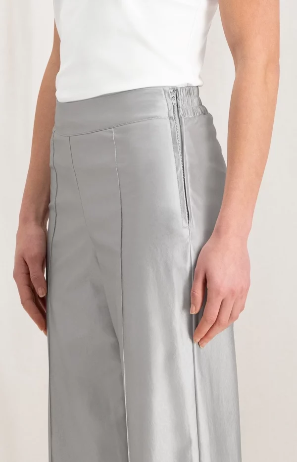 metallic-faux-leather-trousers-with-wide-leg-and-zip-silver-metallic_16bcc930-1930-42e6-b22b-bfa3ed678b1a_1440x