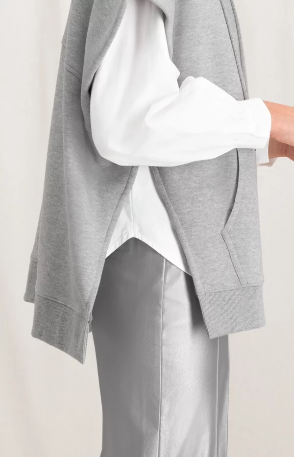 sleeveless-hoodie-with-pockets-and-drawstring-in-wide-fit-grey-melange_1b0cc2f7-51c8-476d-b632-be117d7b8817_1440x